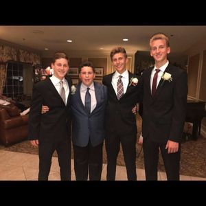 Meet your Posher, Joshua